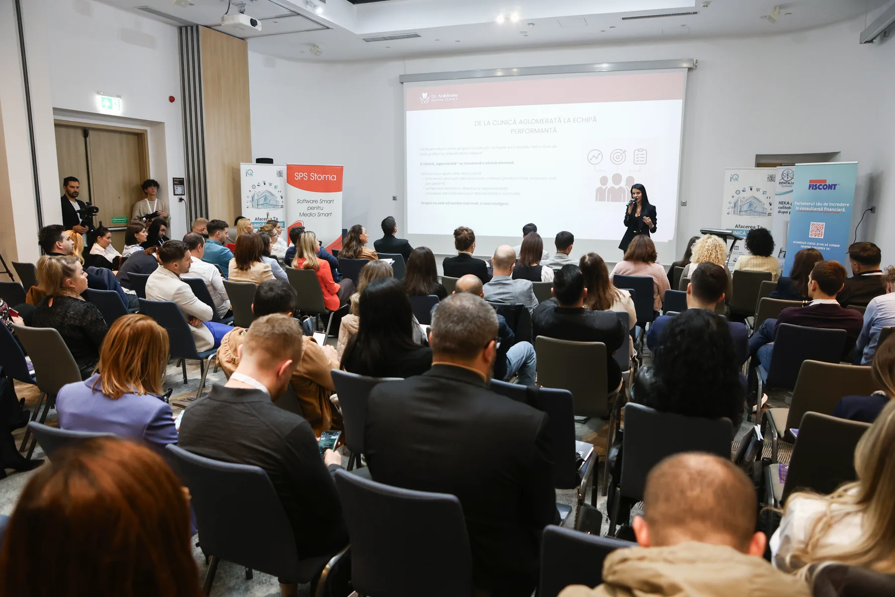 Eveniment IQStom dedicat managementului clinicilor stomatologice